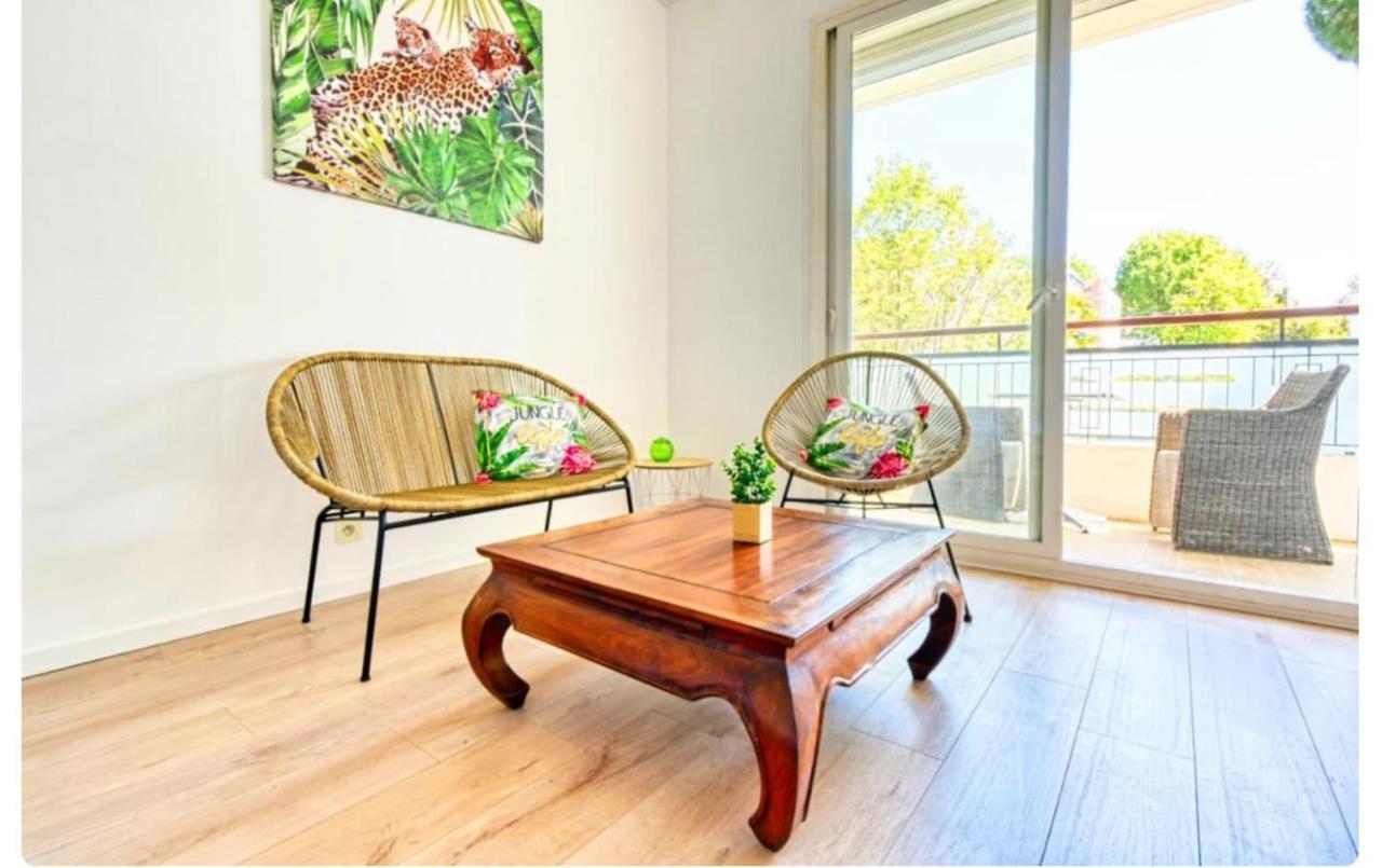Superbe Studio Lumineux Sur Cannes Avec Terrasse ! A Quelques Minutes De La Celebre Rue D'Antibes ! Exterior photo